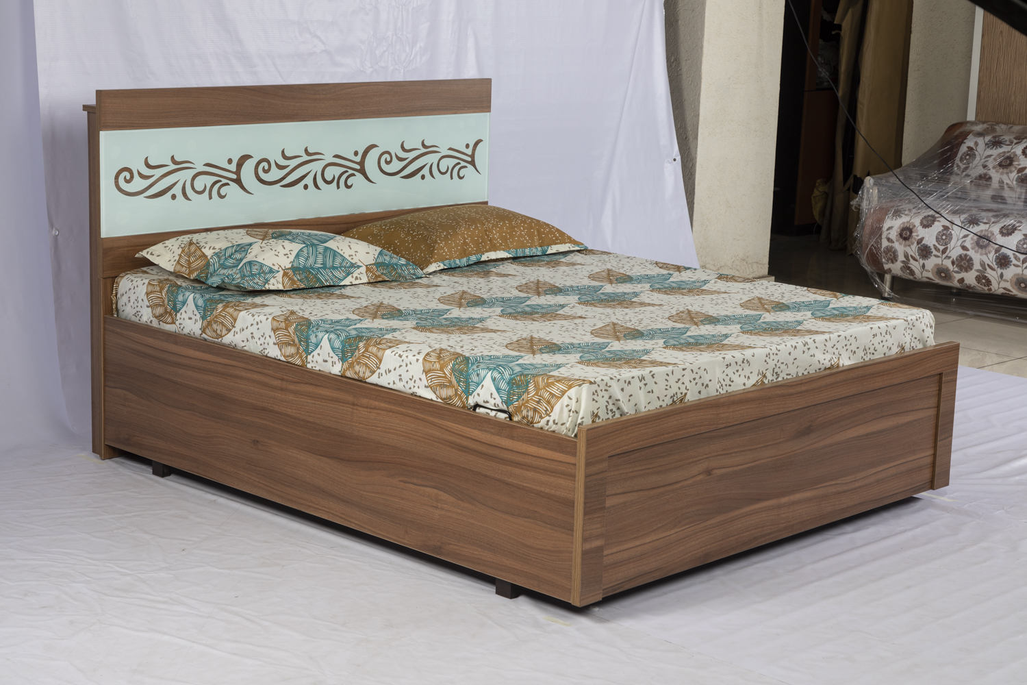 DB 756 Wooden Double Bed