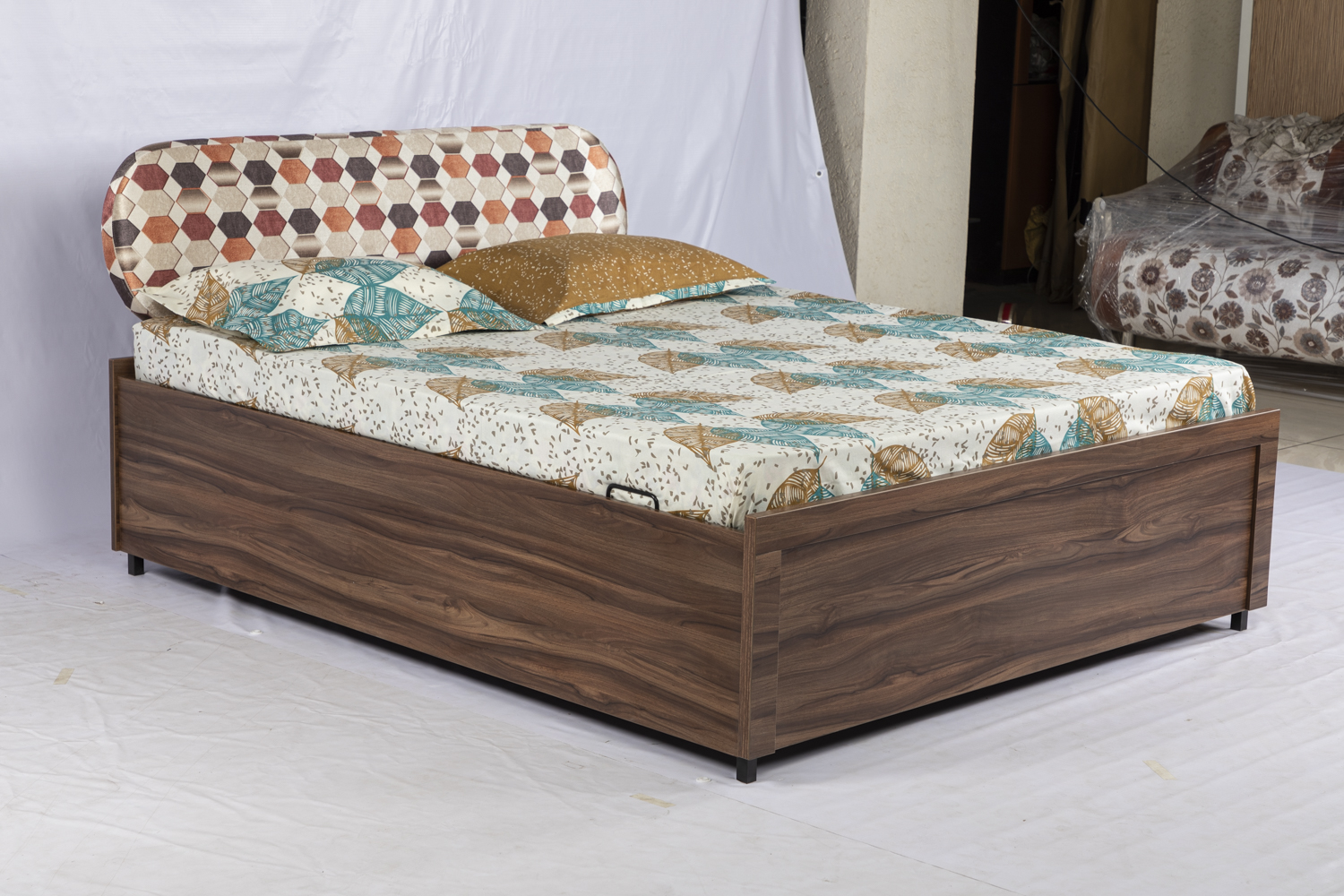 DB 199 Wooden Double Bed