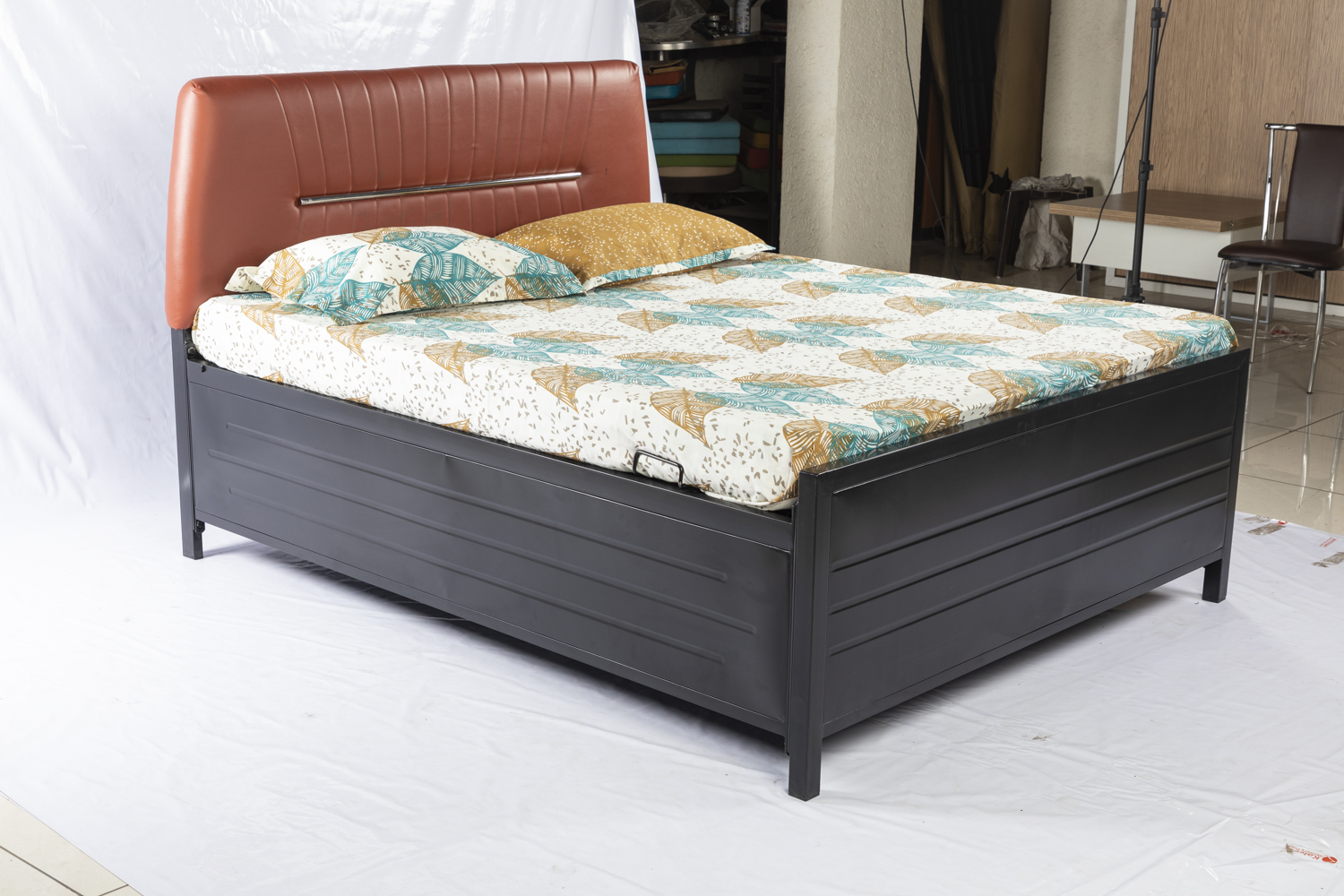 DB 757 Metal Double Bed